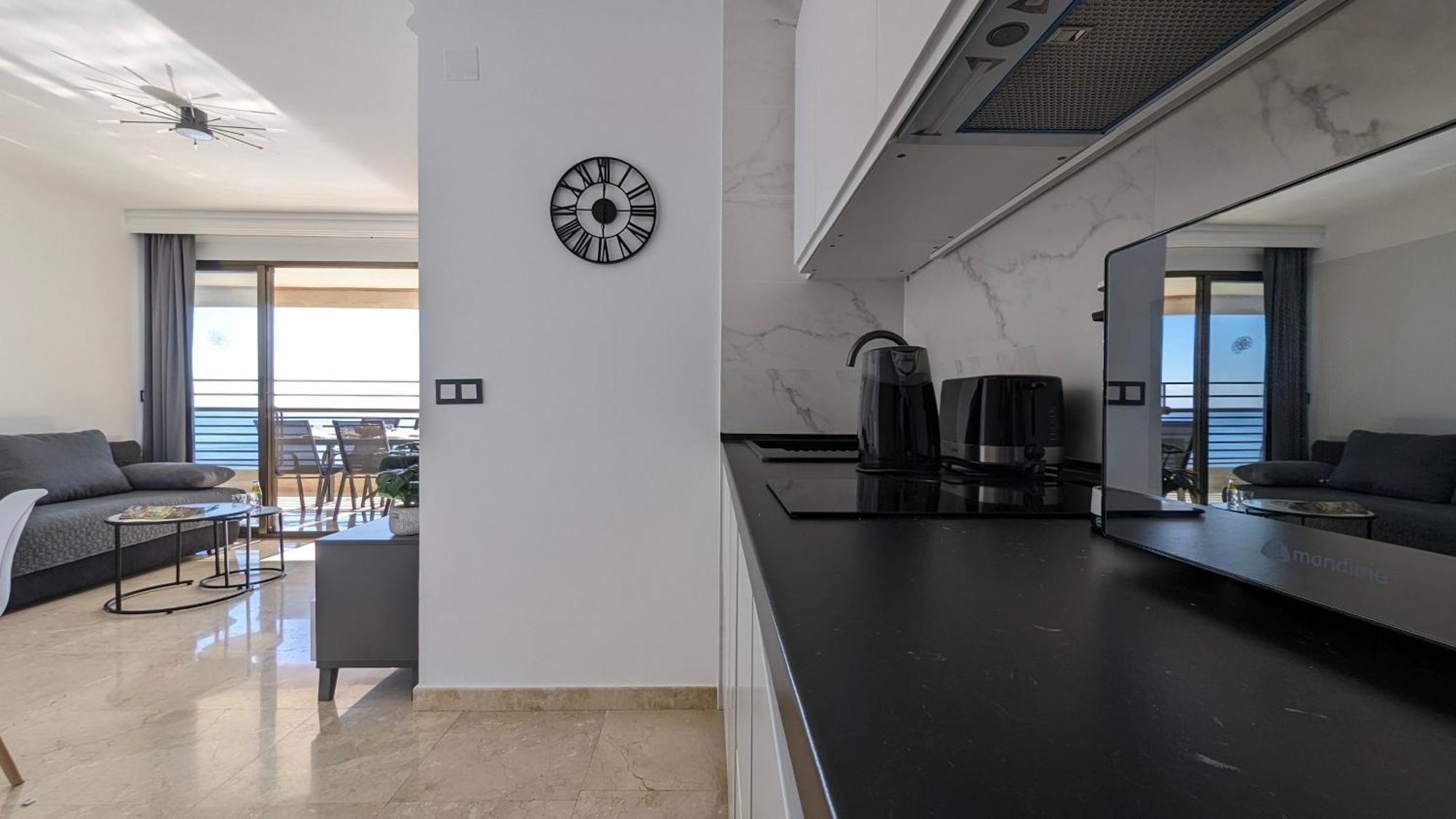Las Arenas Sea Front Apartments Benidorm Eksteriør billede