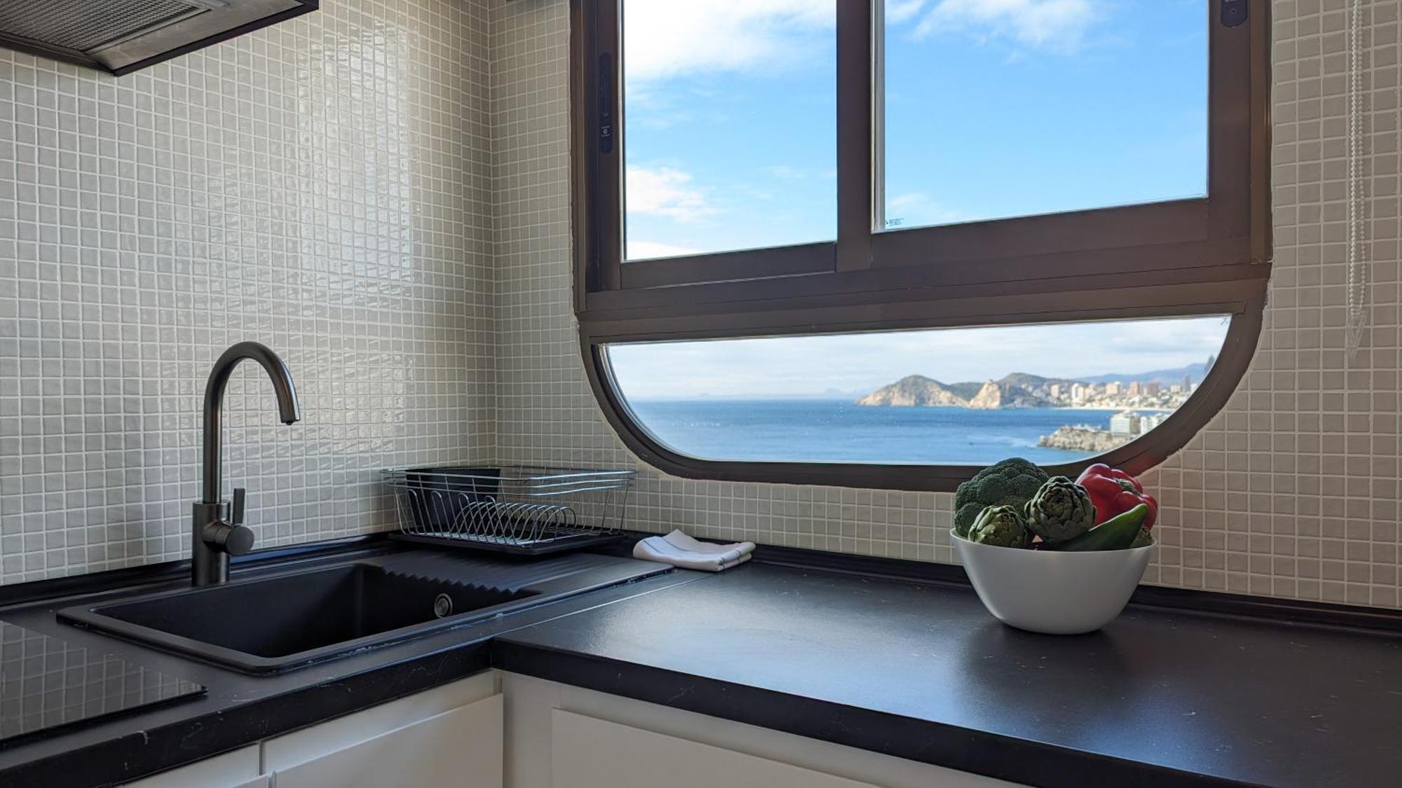 Las Arenas Sea Front Apartments Benidorm Eksteriør billede