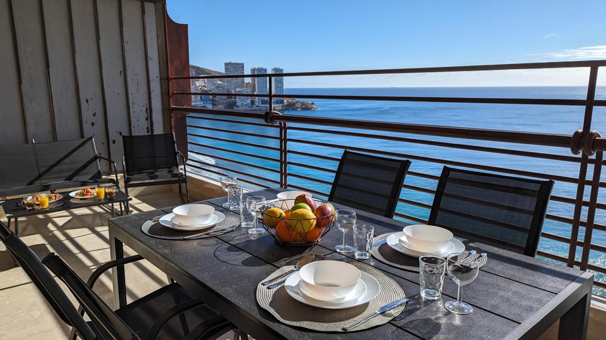 Las Arenas Sea Front Apartments Benidorm Eksteriør billede